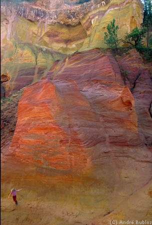 Luberon-carri�re Roussillon